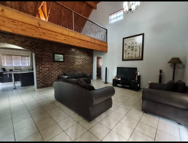 3 BEDROOM HOUSE TO LET IN UNITAS PARK